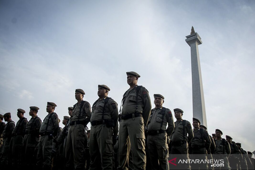 antarafoto-rotasi-satpol-pp-jakarta-291217-aaa-7.jpg